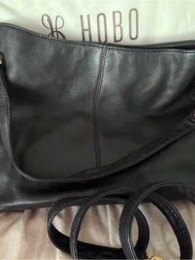 HOBO Black Leather Shoulder Bag - pier Hobo Handbag